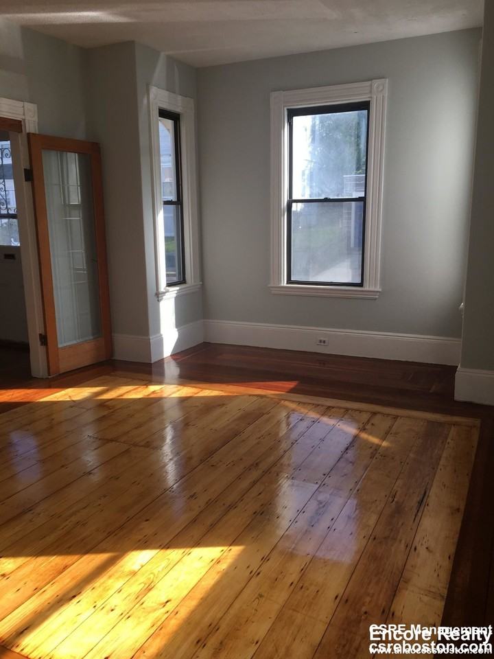 12 Saunders St #NA - Photo 3 of 8