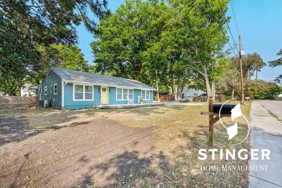 2705 Jones Ave - Photo 2 of 31