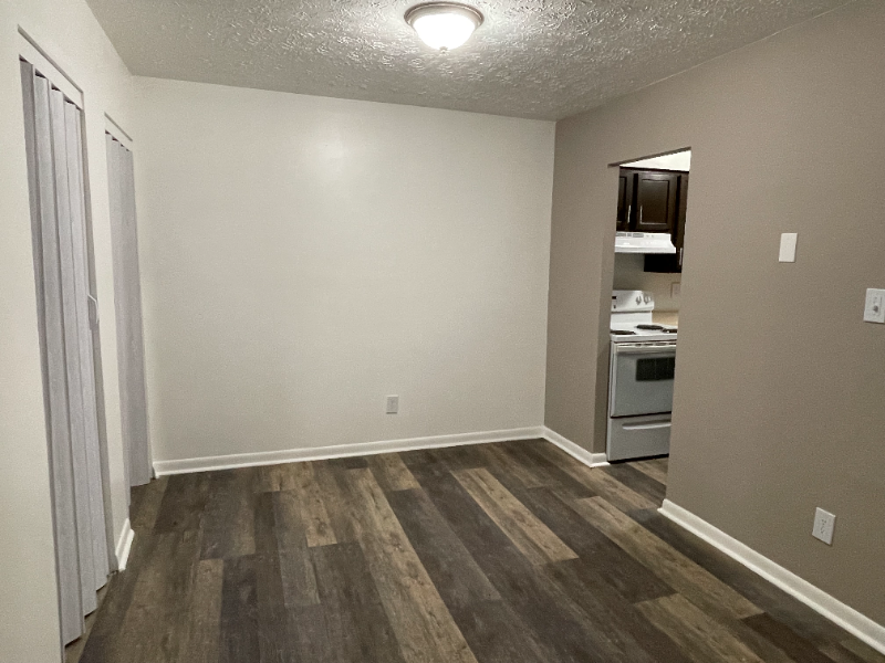 2483 Montana Ave #4 - Photo 3 of 7