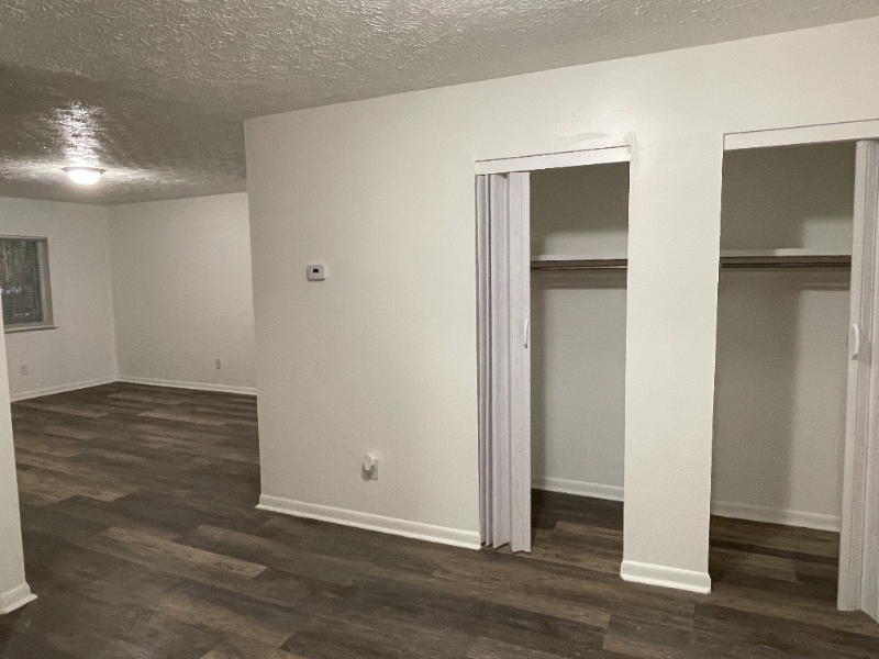 2483 Montana Ave #4 - Photo 4 of 7