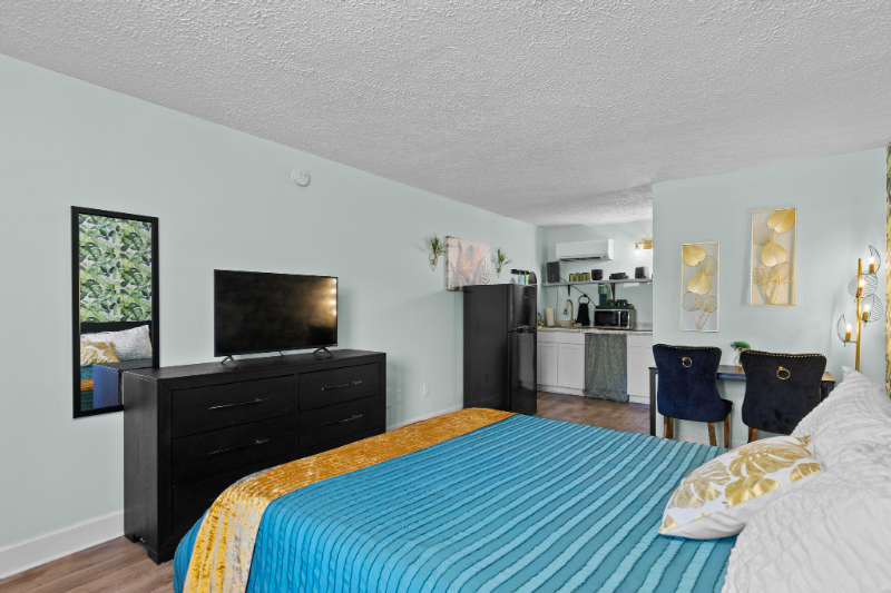 1122 Highway #7 - Photo 4 of 14