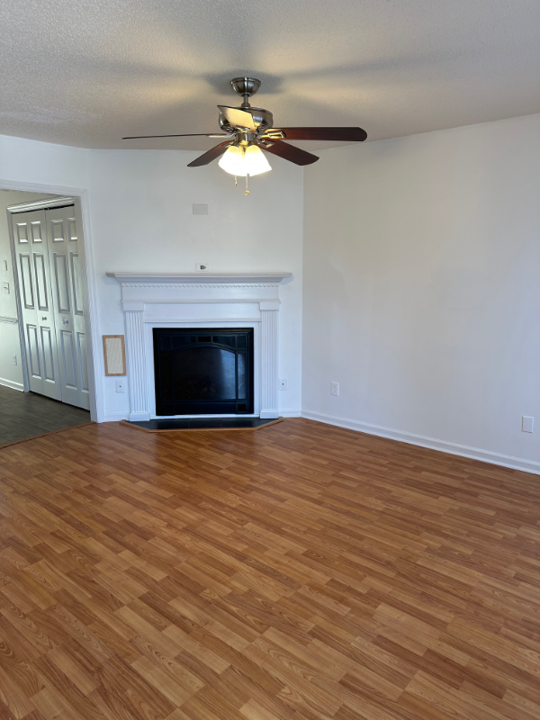 3817 E Vancroft Cir #E2 - Photo 2 of 11