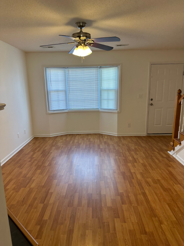 3817 E Vancroft Cir #E2 - Photo 4 of 11