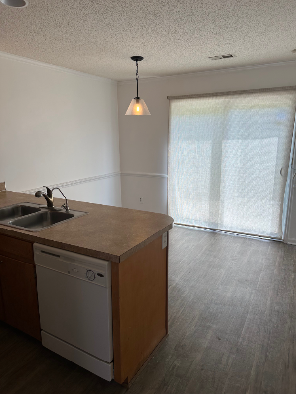 3817 E Vancroft Cir #E2 - Photo 6 of 11