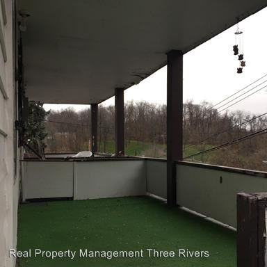 4464 Third St - Photo 3 of 11