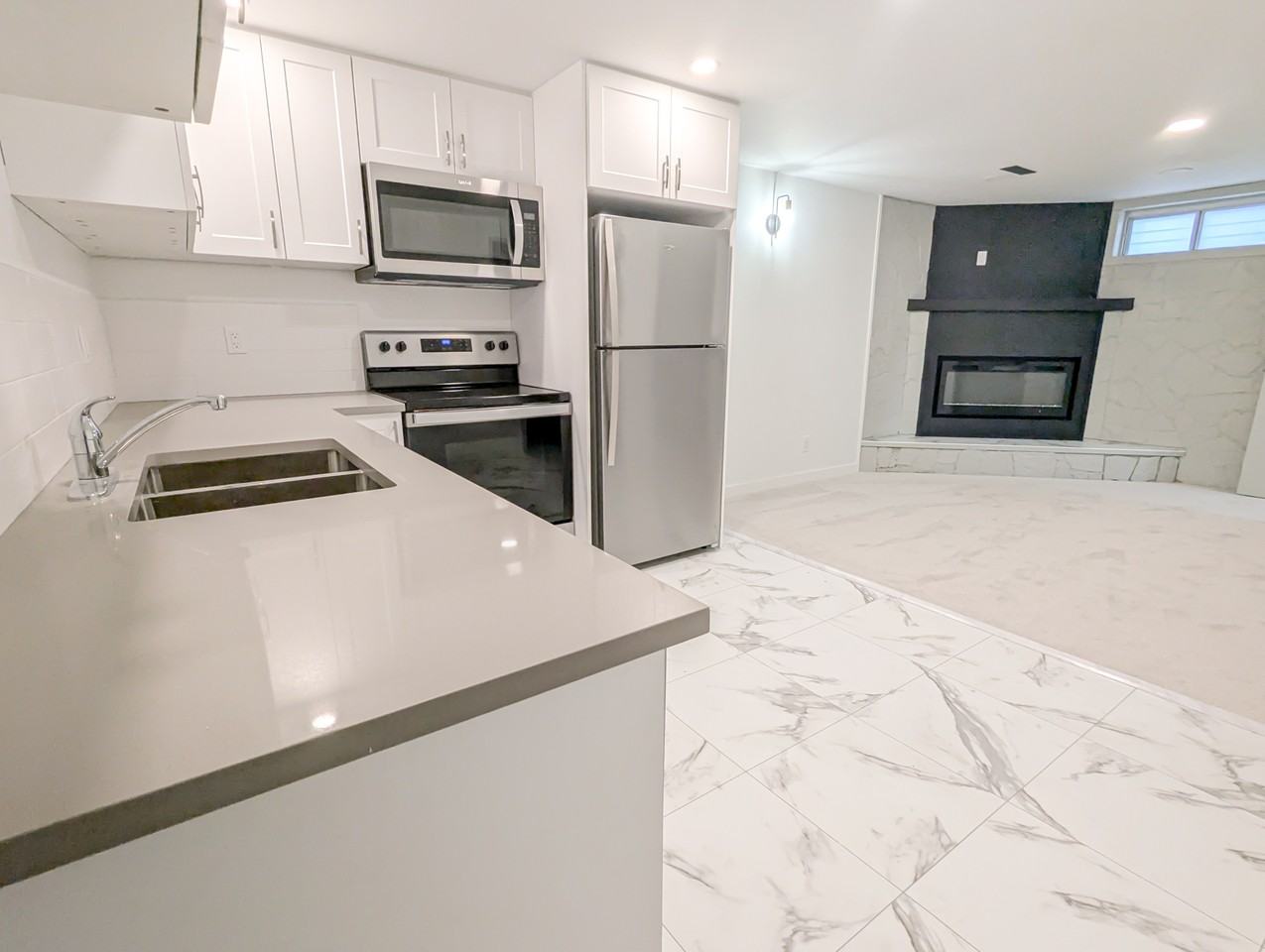 2712 Doverbrook Rd Se Lowr - Photo 3 of 17