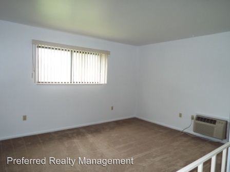 Radio Road - Photo 2 of 9