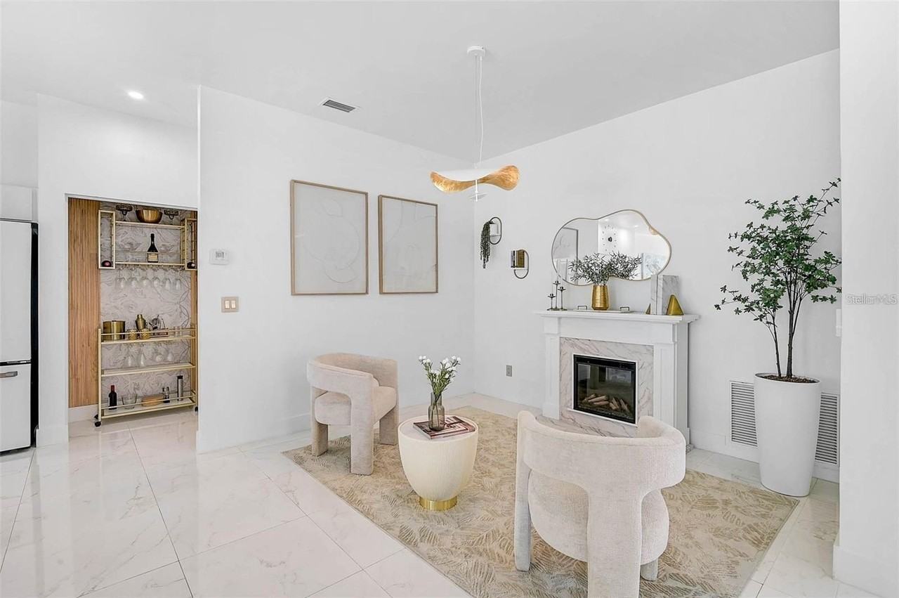 4146 Westbourne Circle - Photo 4 of 36