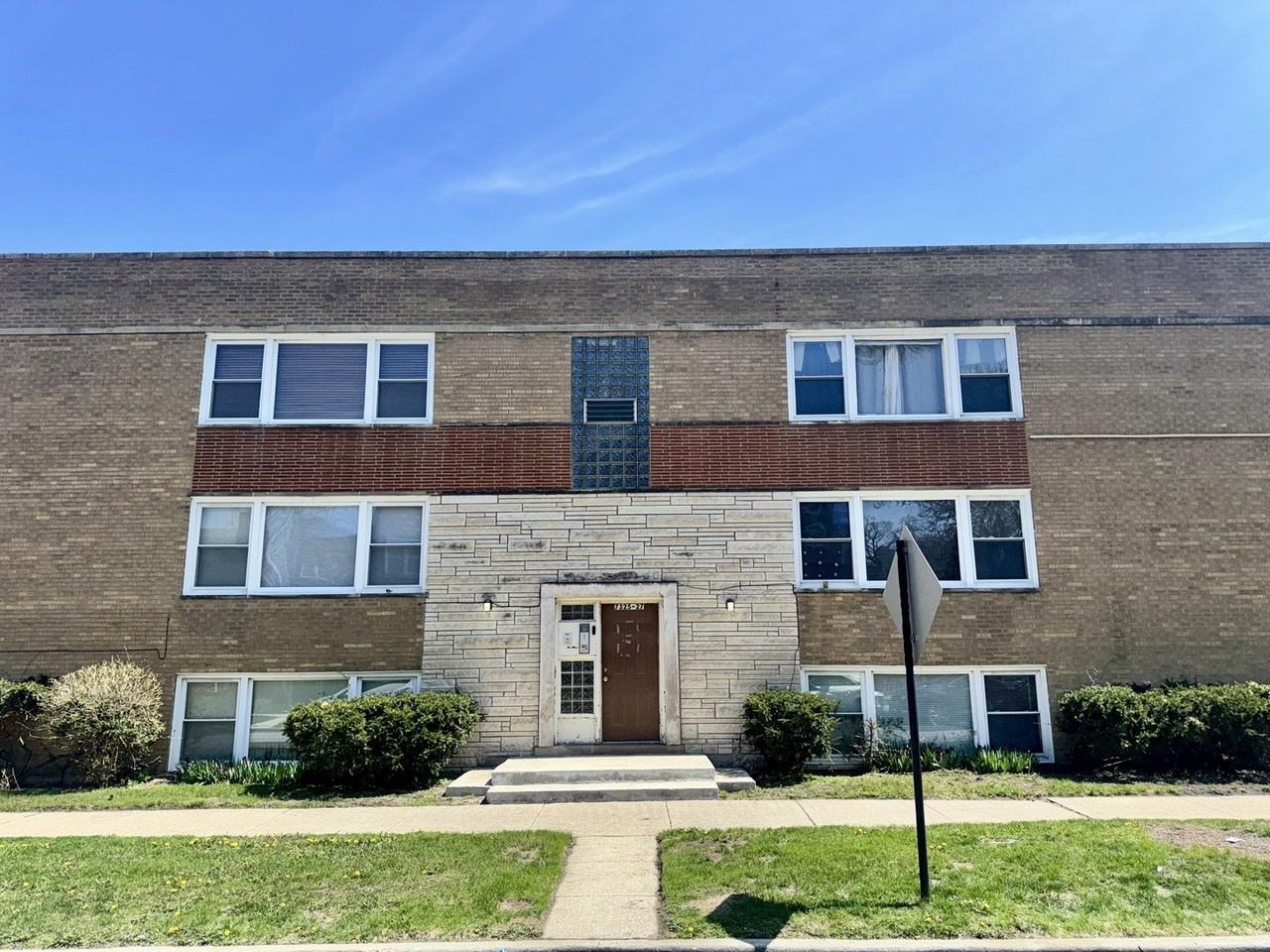 7325 S Kingston Ave #2 - Photo 2 of 13