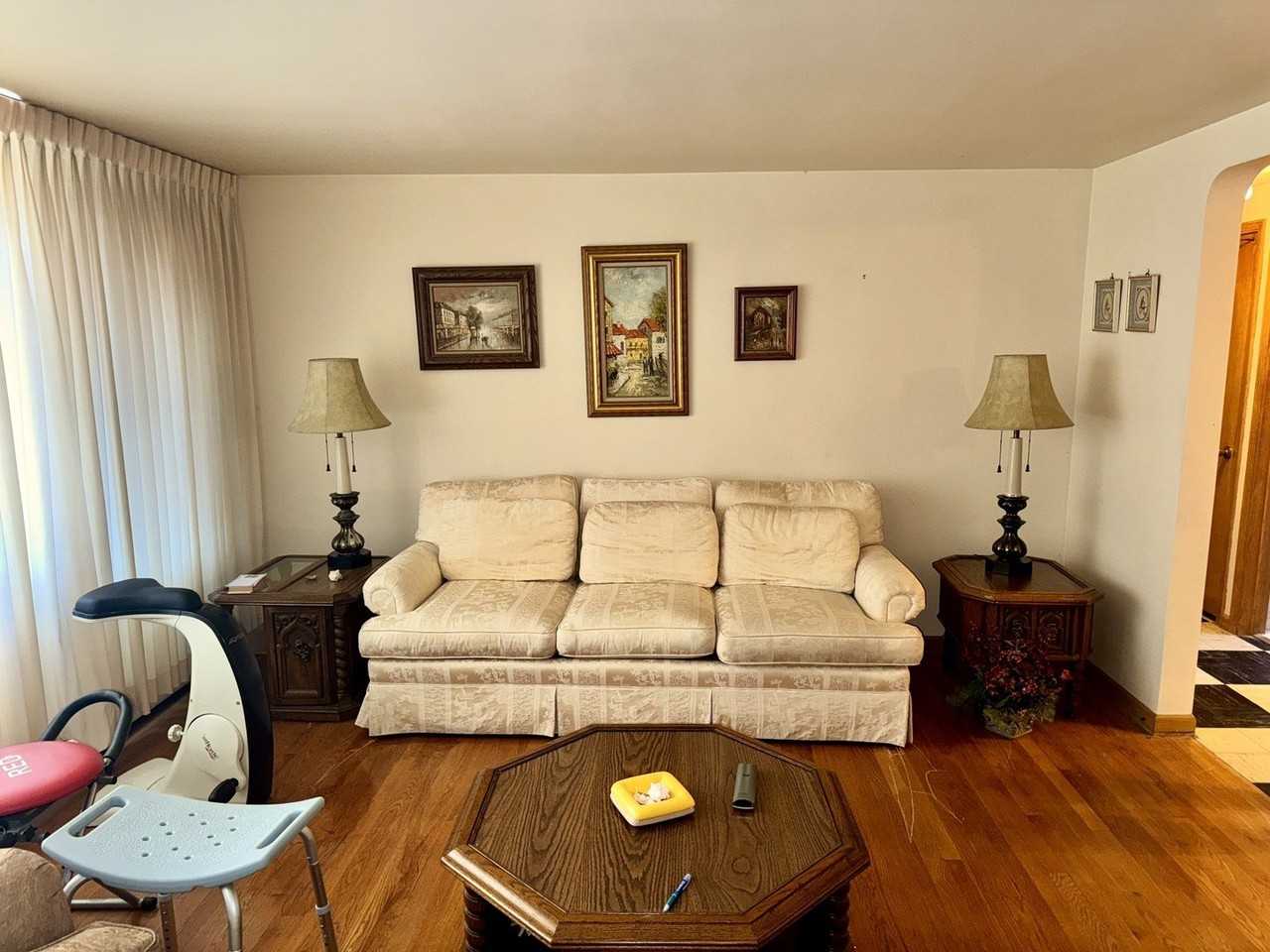 7325 S Kingston Ave #2 - Photo 3 of 13