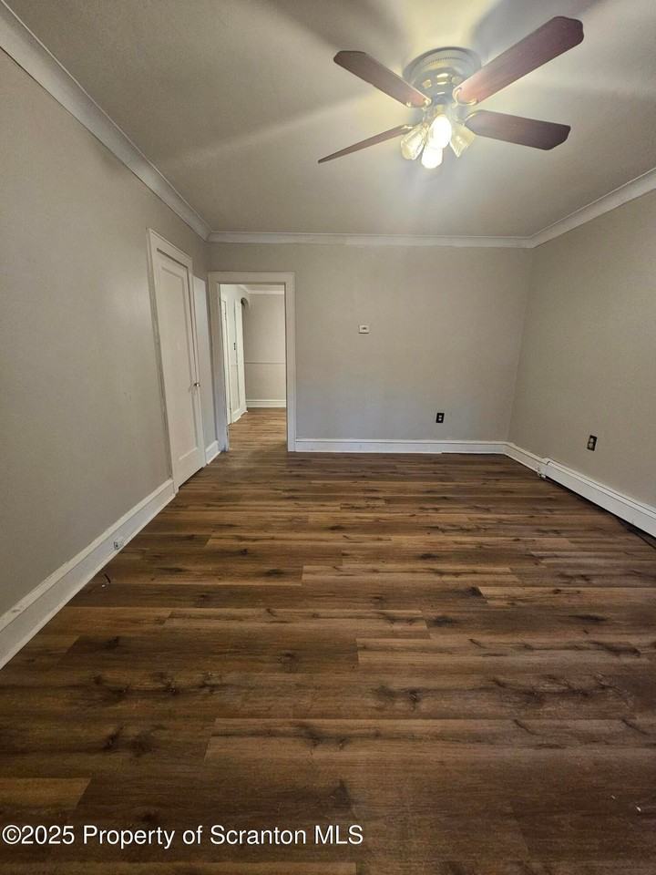 532 Alder St - Photo 6 of 9