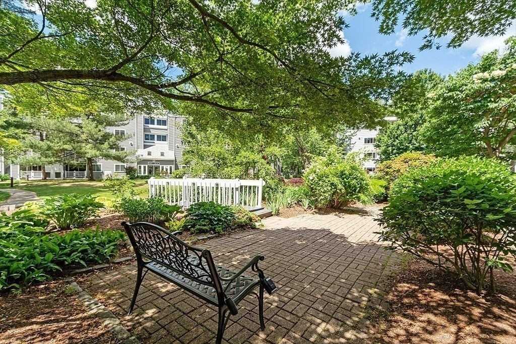 255 North Rd - Photo 3 of 18