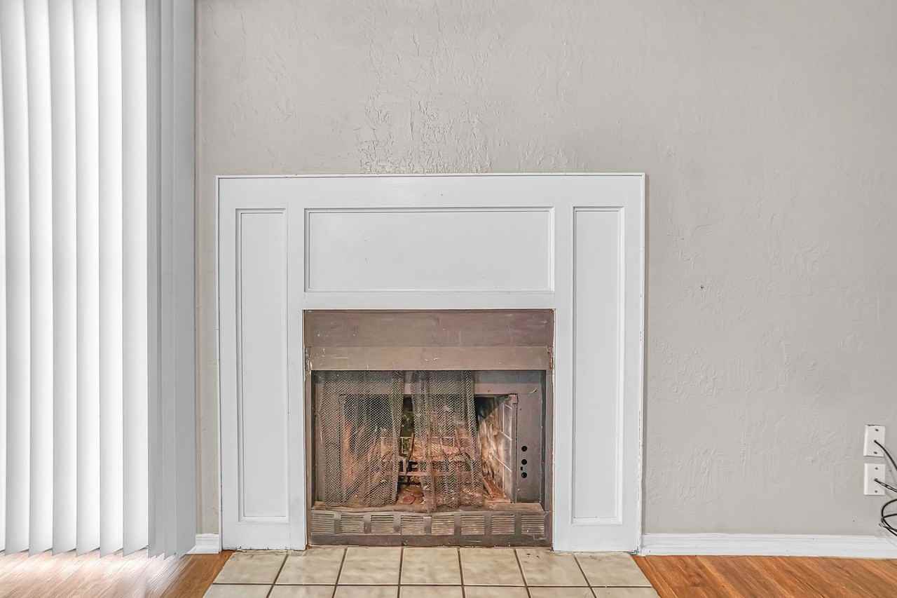 4028 Nw Ozmun Ave Apt A #4028A - Photo 3 of 23