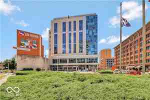 featured image of 1 Virginia Ave ##703