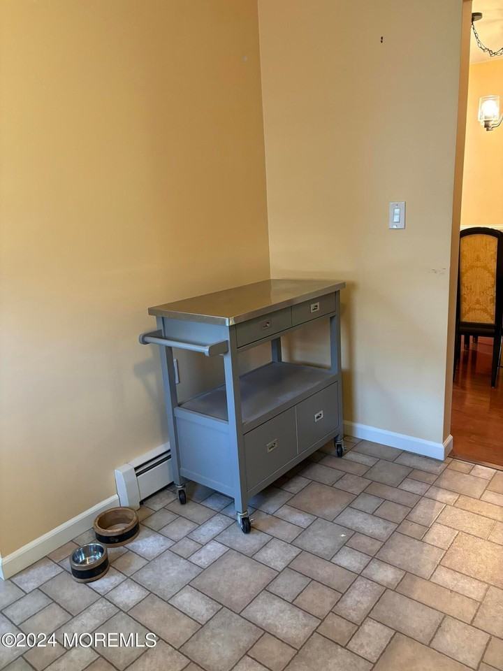 5 Brisbane Ct - Photo 6 of 23