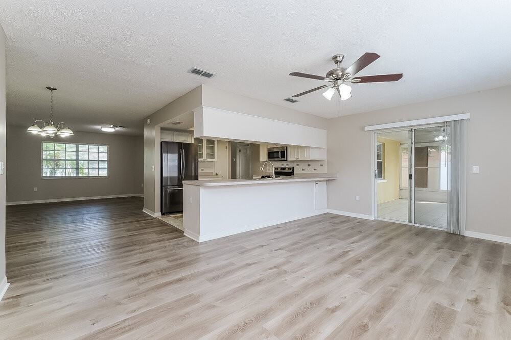 8530 Gum Tree Ave - Photo 3 of 16