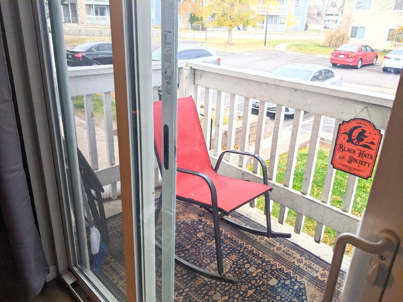 8555 Fairmount Dr - Photo 7 of 15