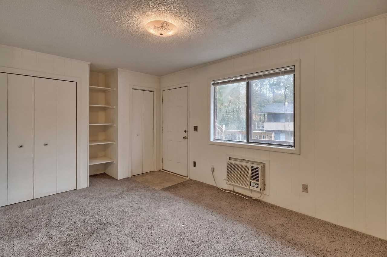 116 Creekside Dr - Photo 3 of 10