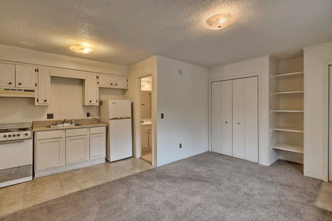 116 Creekside Dr - Photo 5 of 10