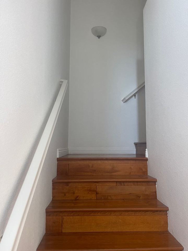 2207 Huntington Point Rd #14 - Photo 2 of 47