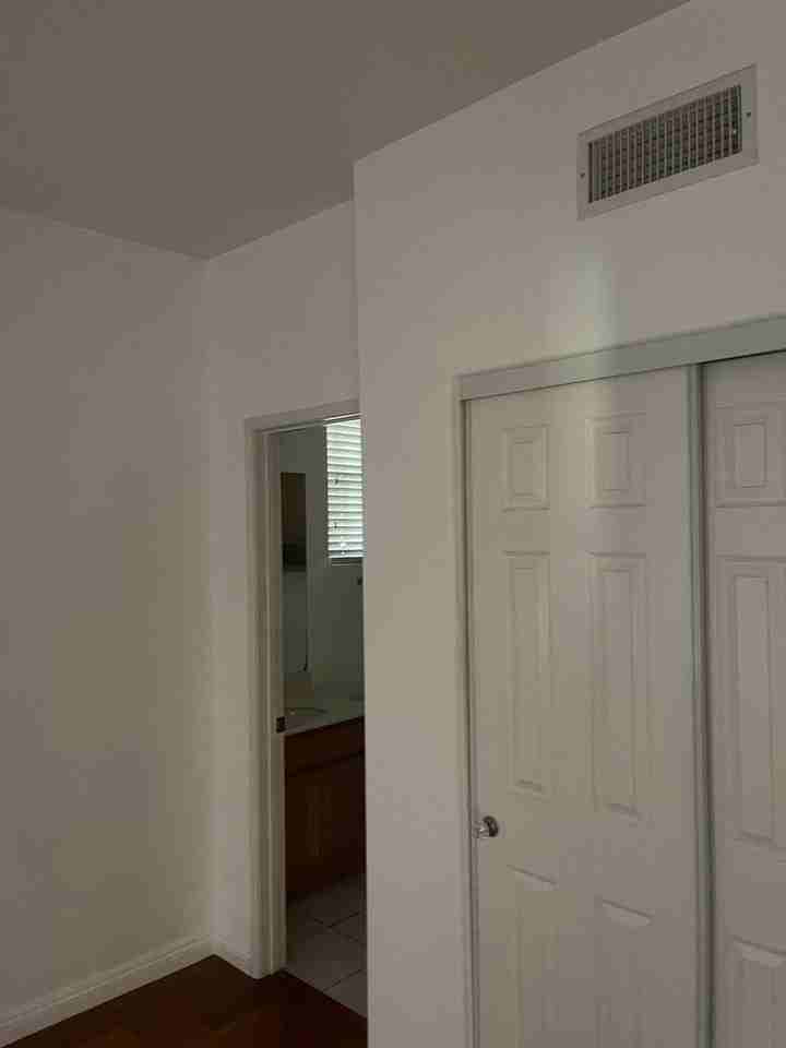 2207 Huntington Point Rd #14 - Photo 6 of 47