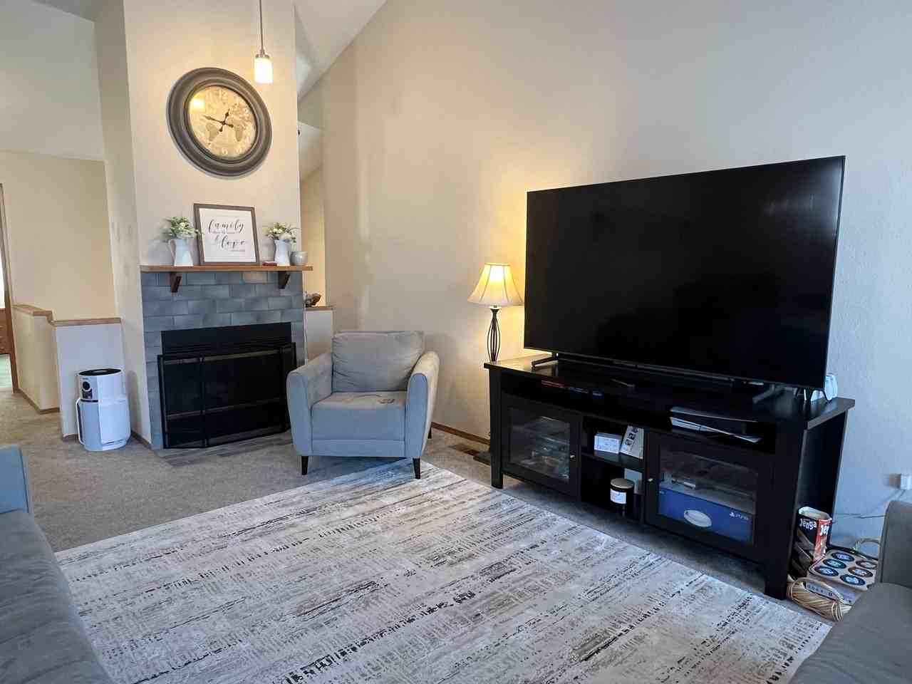 9307 Tanadak Cir - Photo 3 of 30