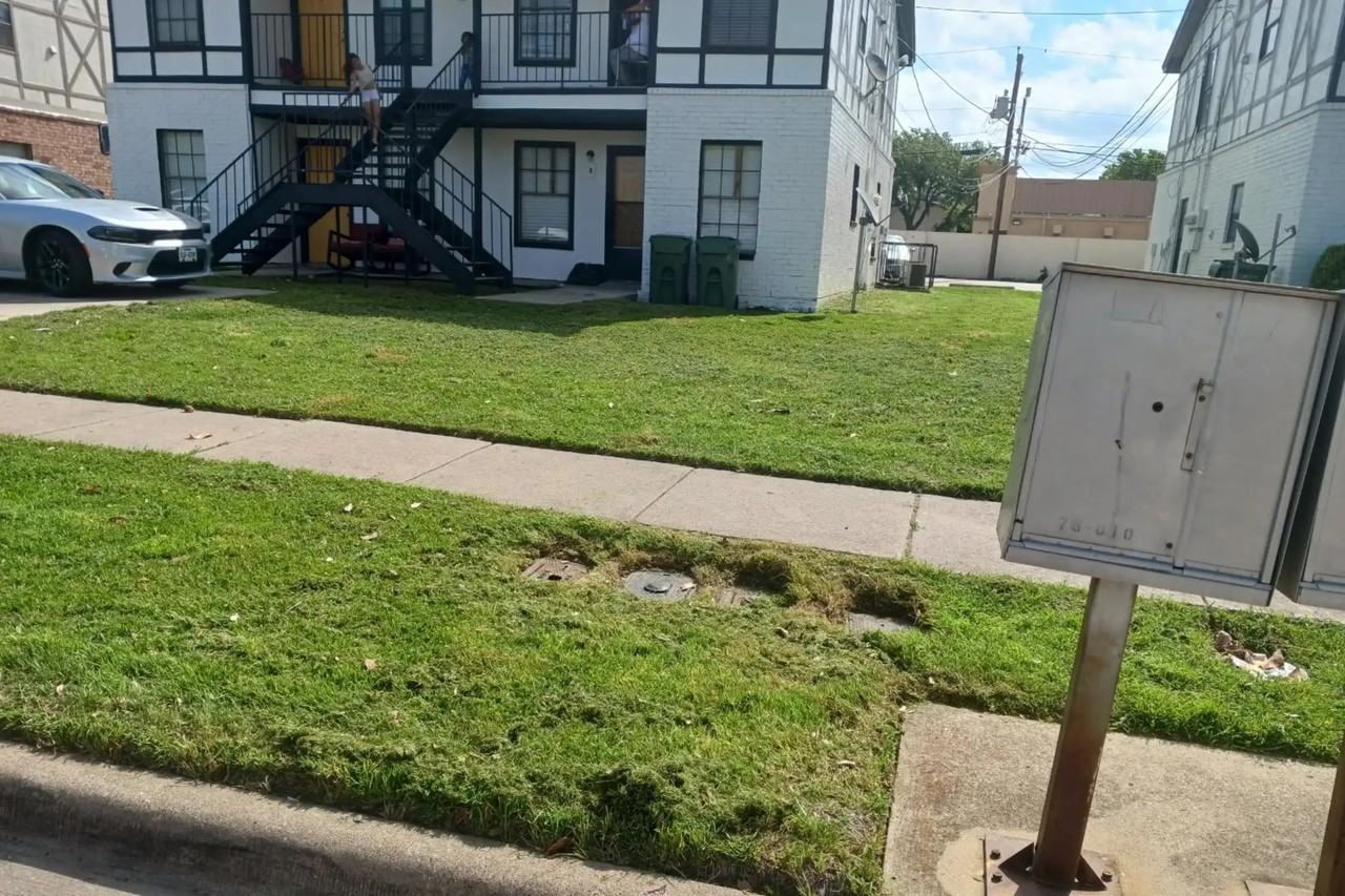 209 Roberts Cir Apt C - Photo 3 of 23