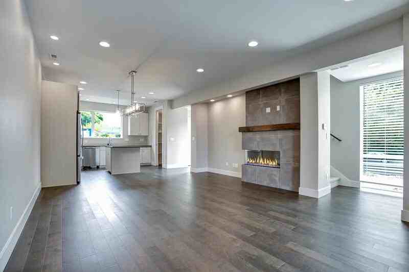 5719 Se 18th Ave - Photo 3 of 7