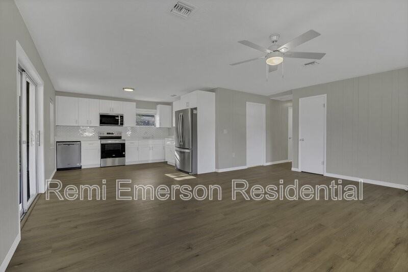 14025 Se 54th Ct - Photo 6 of 32