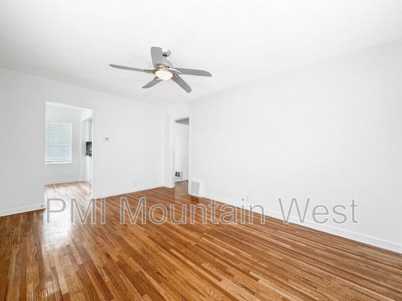 3324 Southeast - Photo 5 of 29