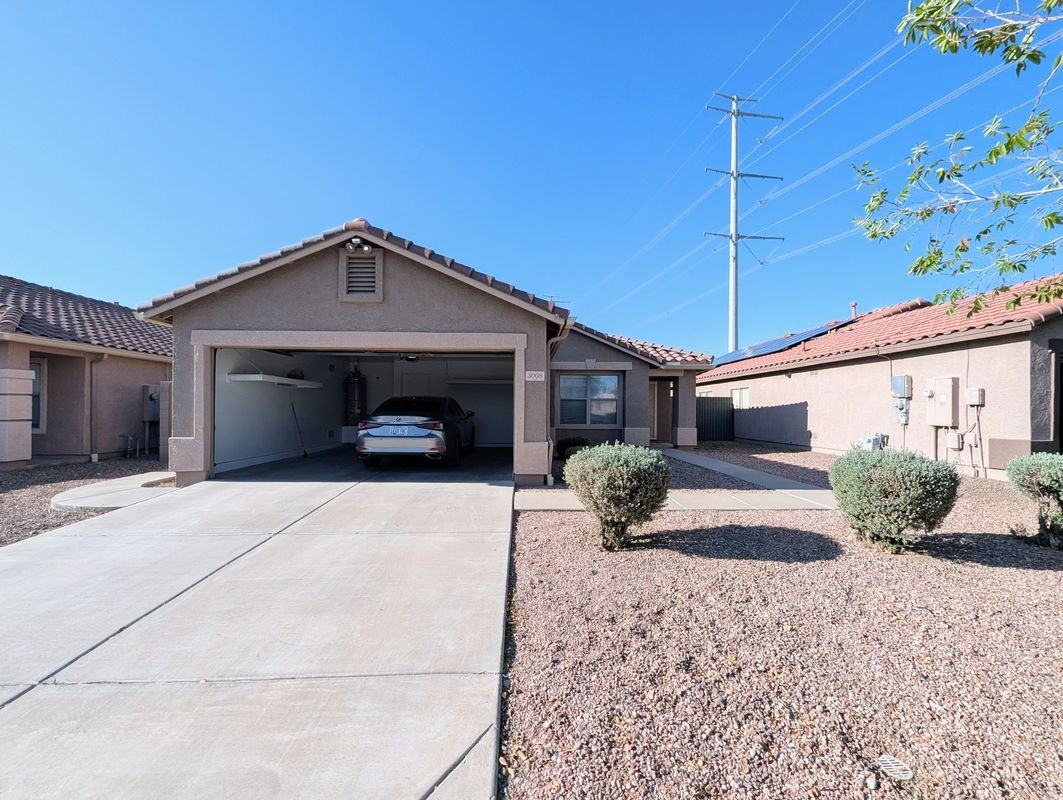 3008 W Running Deer Trl - Photo 2 of 48
