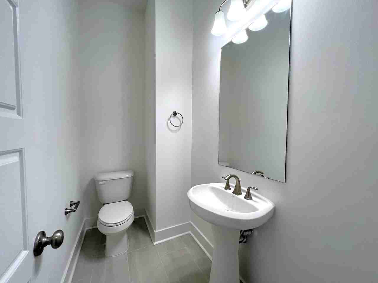 1109 Briar Gate Dr - Photo 3 of 14