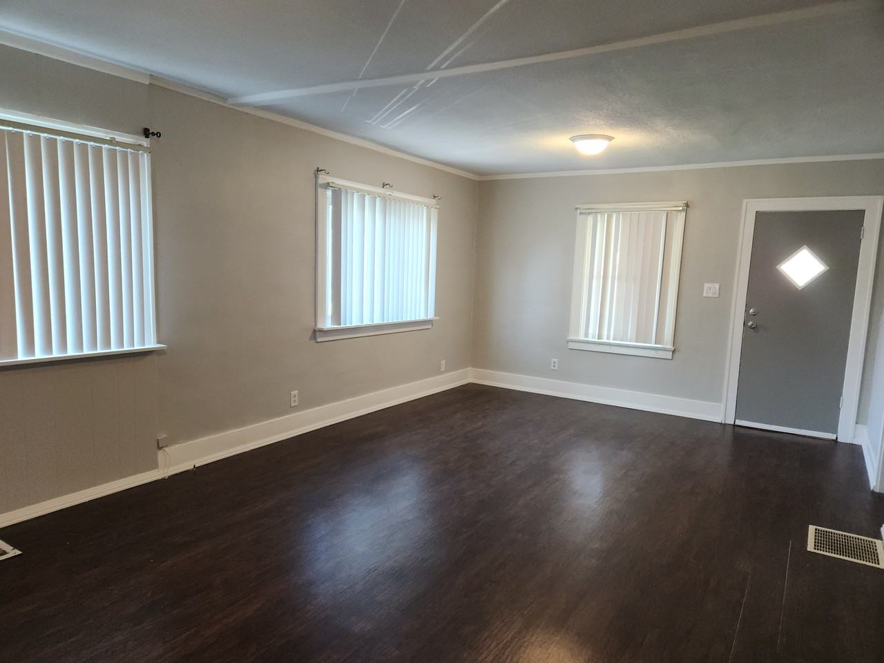 18 East Dr - Photo 2 of 10