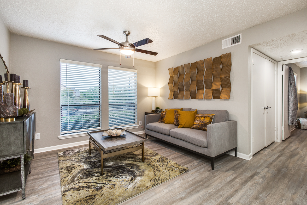 Wilder - Photo 3 of 13