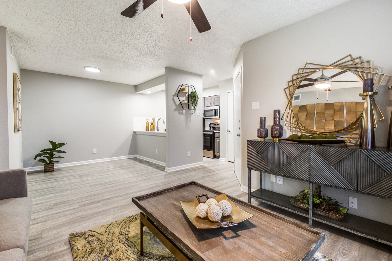 Wilder - Photo 4 of 13