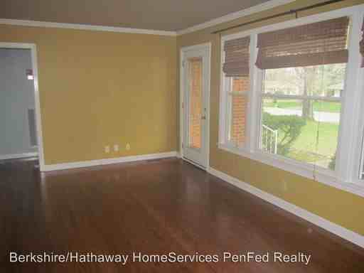 429 Gaylewood Dr - Photo 3 of 18