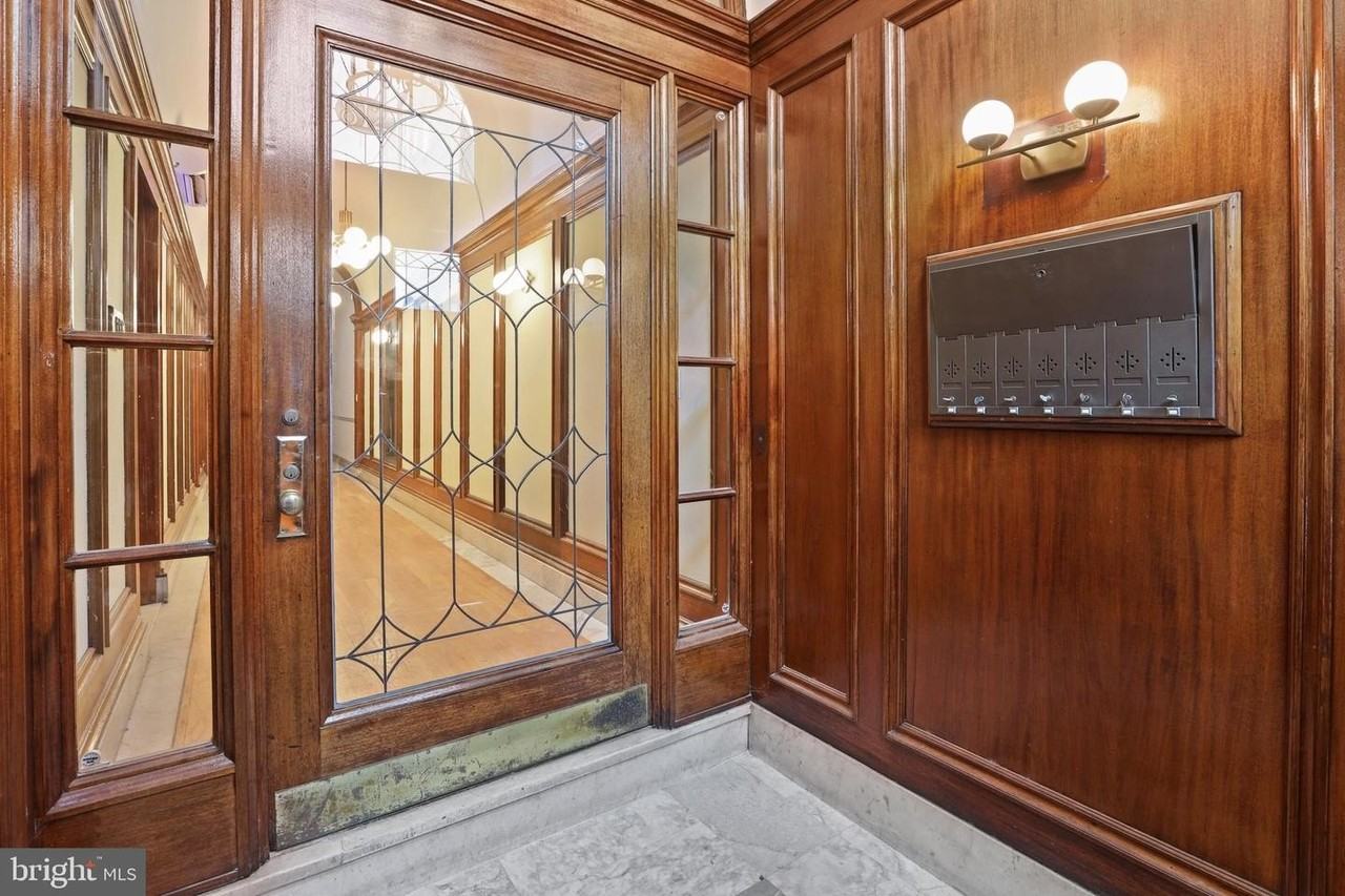 812 Park Ave - Photo 3 of 30