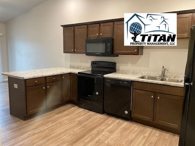 926 Superior Avenue - Photo 5 of 11
