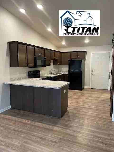 926 Superior Avenue - Photo 6 of 11