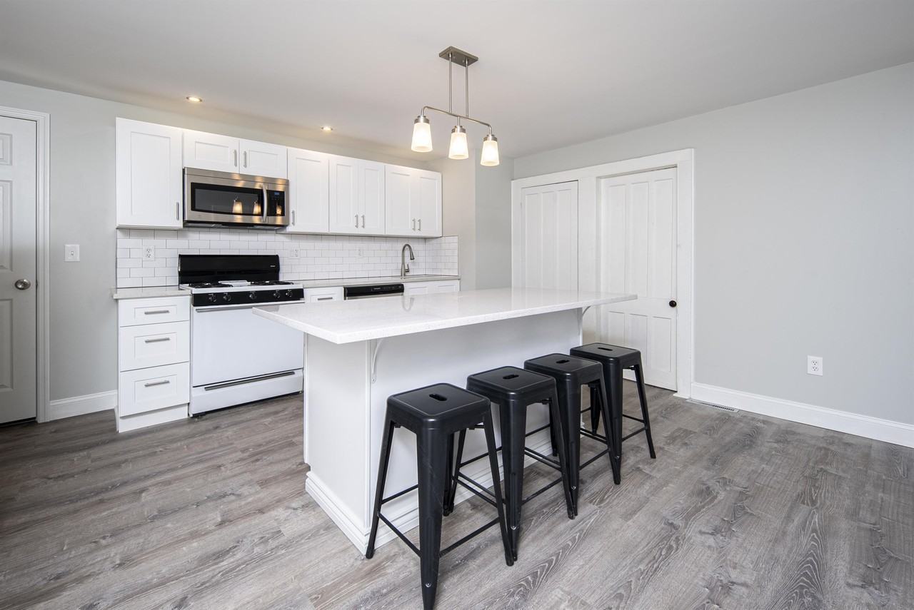 88 14th Street - Photo 4 of 44