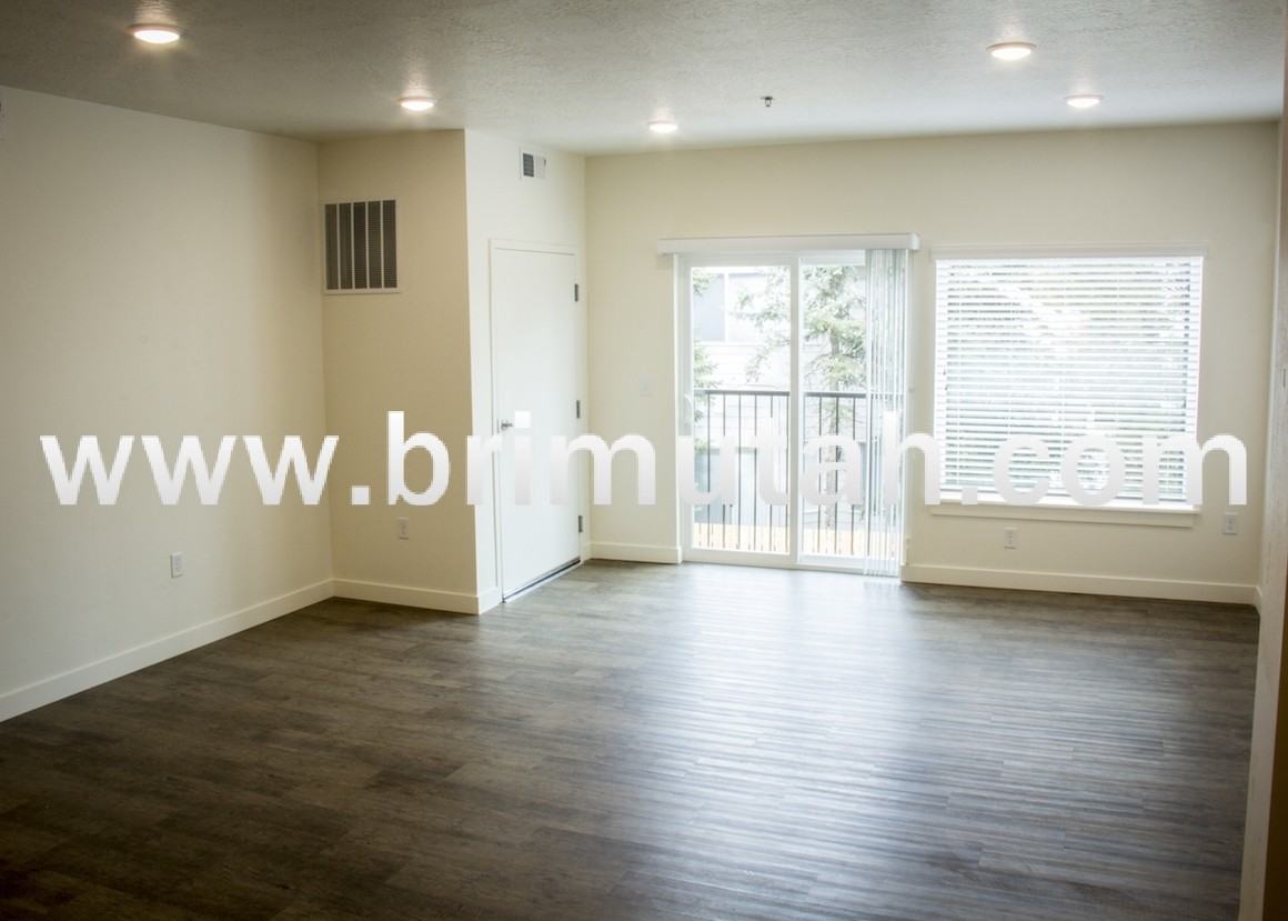 3225 South 900 East - Photo 6 of 33