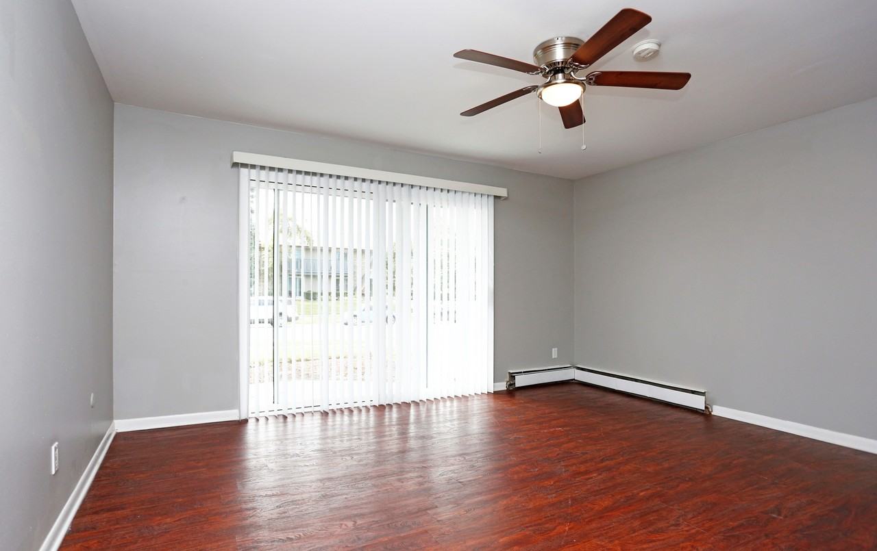 Oak Knoll 1 - Photo 2 of 22