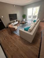 featured image of 801 N Halstead St