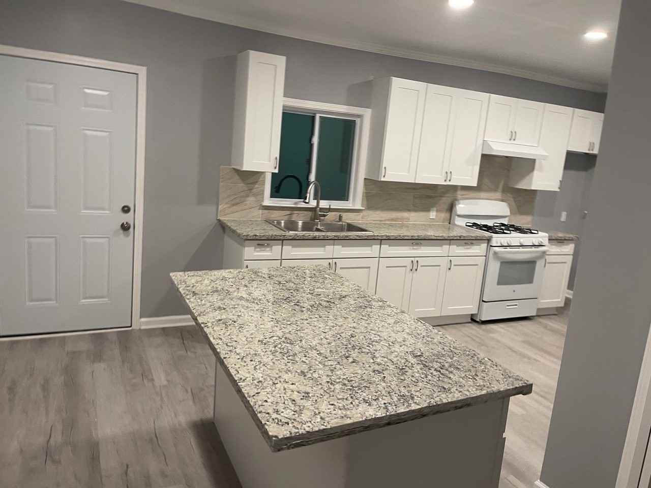 3818 Charles St - Photo 3 of 50