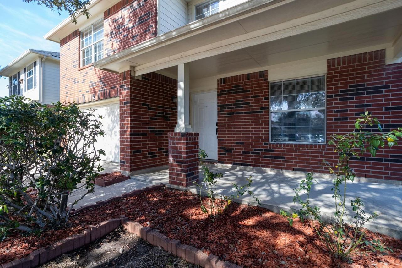 19303 River Bottom Rd - Photo 3 of 11