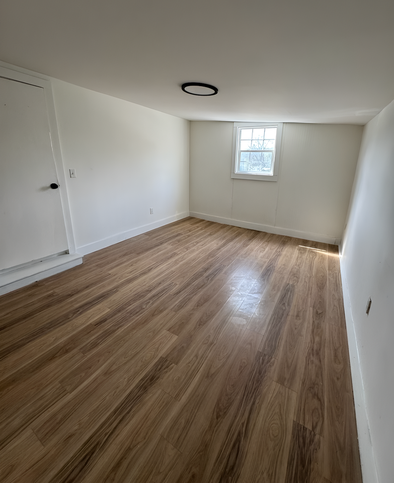 586 Route 23 LLC - Photo 4 of 6