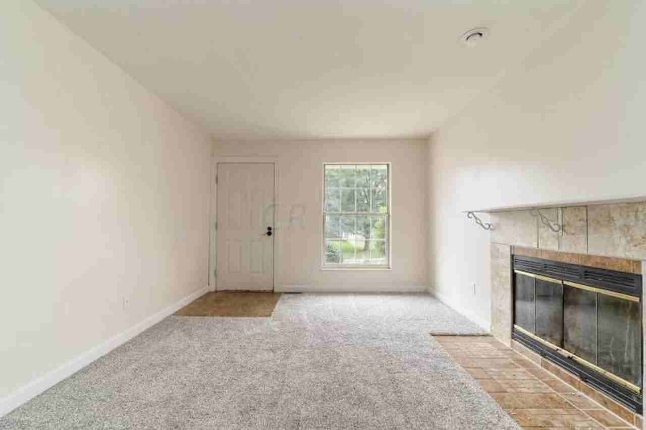 8179 Olde Richmond Ln - Photo 2 of 17