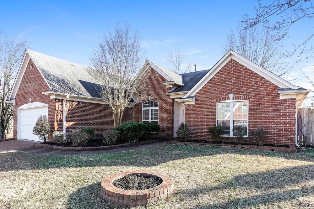 9261 Speerberry Ln - Photo 3 of 16