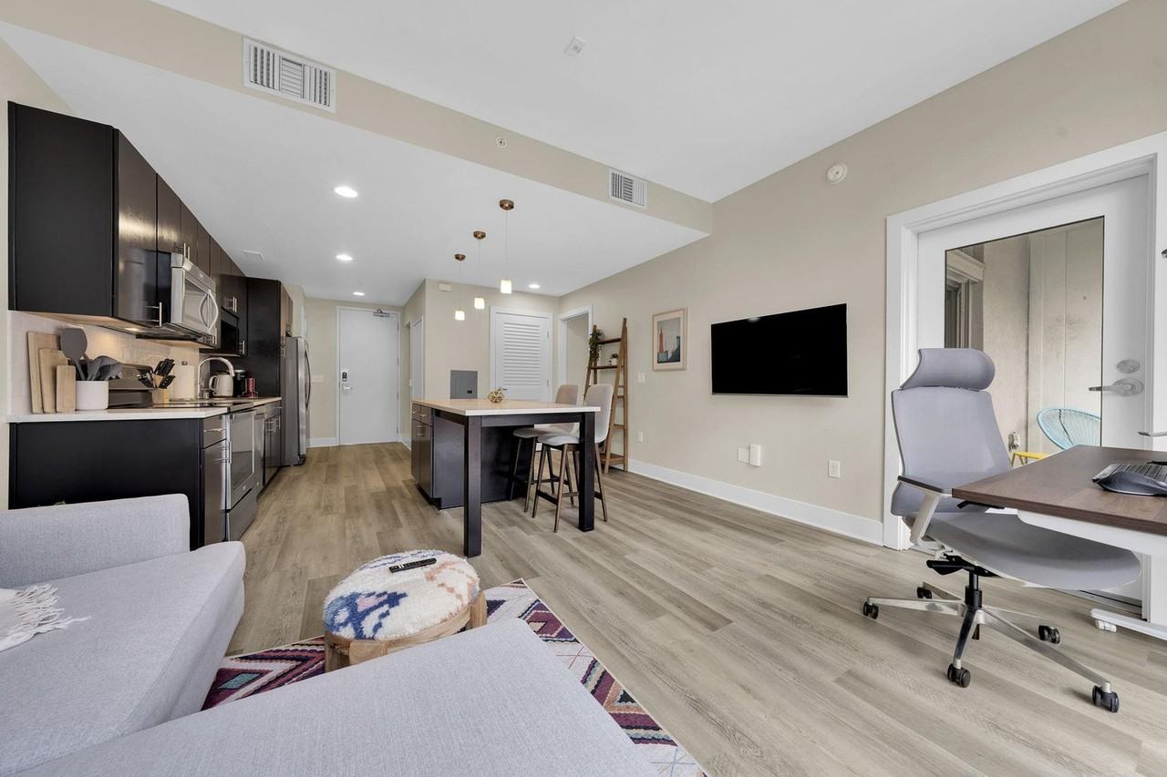 185 Channel Street - Photo 5 of 118