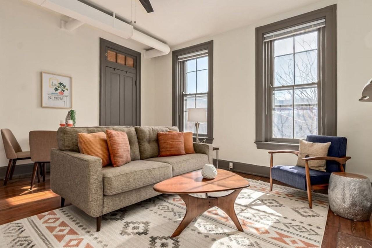 126 E 13th St #1056025P - Photo 3 of 35